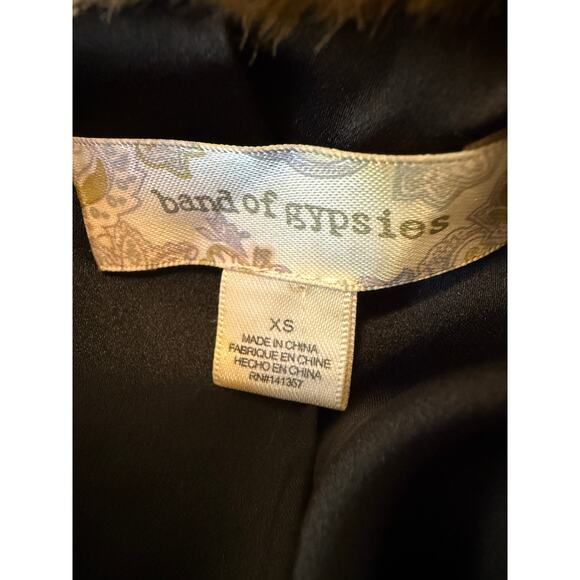 Band of Gypsies XS Faux Fur Camo Jacket Women's Green Multi Army MSRP $119 - Picture 2 of 12